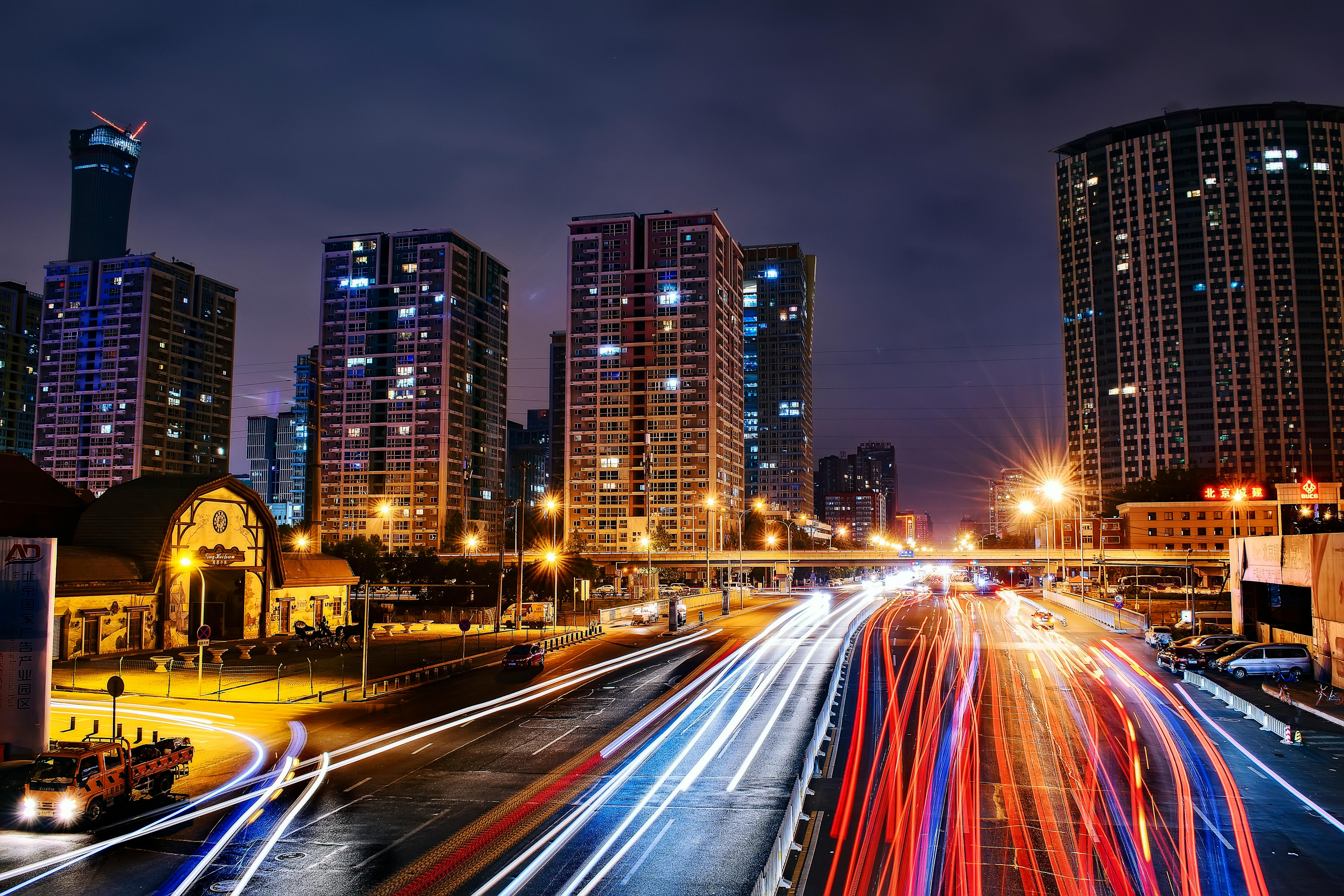 Smart Cities 2025: Integrating High-Speed Internet for Urban Development